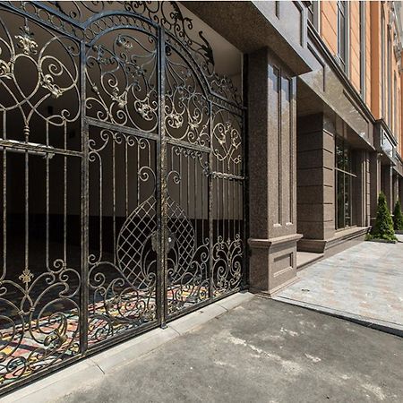 Skycity Apartments Одеса Екстериор снимка